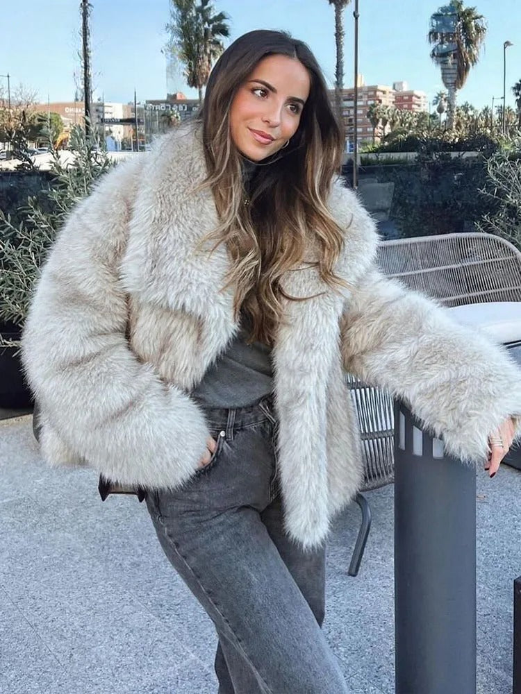 GIO ROSSI – CHIC FUR JACKET